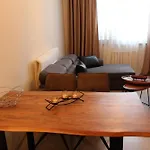 Pm Services Garden Apartman *