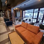 Pm Services Garden Apartman